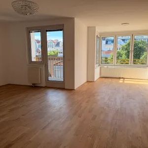 Neubauwohnung 7. Bezirk - Loggia mit wunderbarem Blick ins Grüne, Mitbenutzung Garten, neu renoviert. - Foto 1