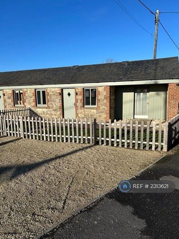 1 bedroom semi-detached house to rent - Photo 3