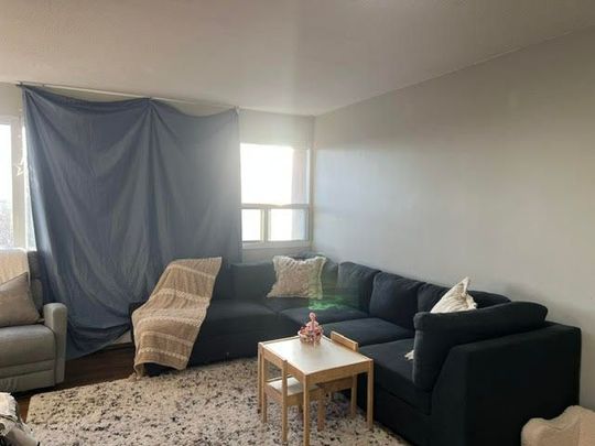For Lease - 100 Leeward Glenway Unit# 1908, Toronto, Ontario - Photo 1