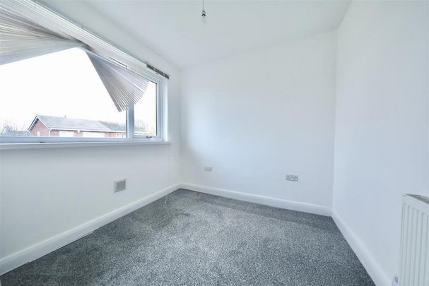 2 bedroom end of terrace house to rent - Photo 1