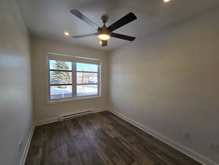 300 8e Avenue, Deux-Montagnes, QC J7R - Photo 3