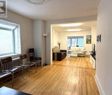 177 NIAGARA BOULEVARD - Photo 2