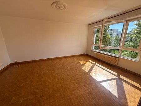 Location Appartement 3 pièces 79m² STRASBOURG 67000 - Photo 2