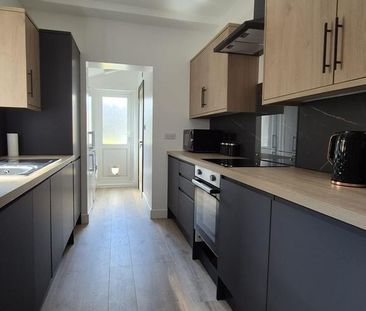 1 bedroom end of terrace house to rent - Photo 2