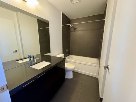 For Lease - 8 Eglinton Avenue Unit# 3109, Toronto, Ontario - Photo 3