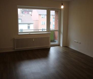 Rundum wohlfühlen: gemütliche 3-Zimmer-Wohnung mit Balkon <br> - Photo 1