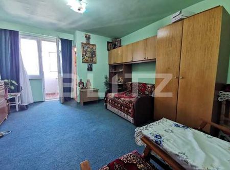 Garsoniera de 30 mp, decomandata, zona strazii Parang - Fotografie 3