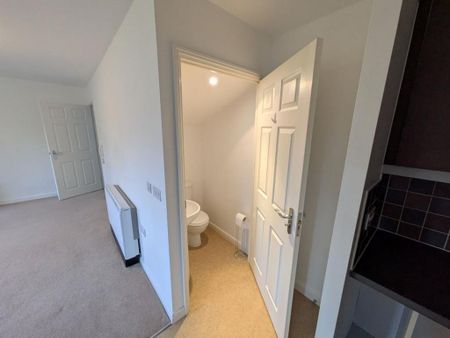 2 bedroom flat to rent - Photo 5