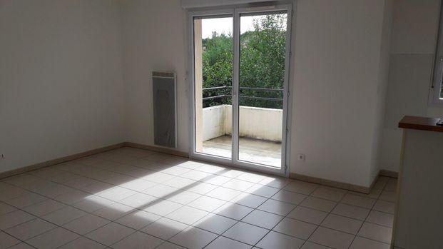 location Appartement T2 DE 44.09m² À CEPET - Photo 1
