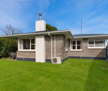 THREE BEDROOMS - KING STREET - WHAKATANE - Photo 4
