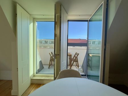 2 Bedroom Apartment with a view, Estefânia, Lisboa - Photo 5