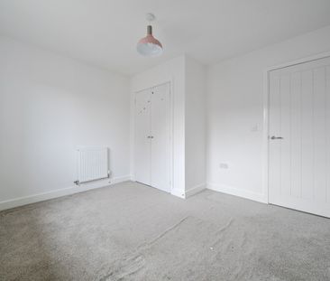 4 bedroom detached house to rent - Photo 5