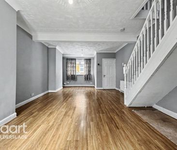 3 bedroom terraced house to rent - Photo 2