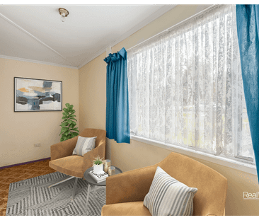 Charming Updated 2 Bedroom Cottage In Mount Lofty - Photo 3
