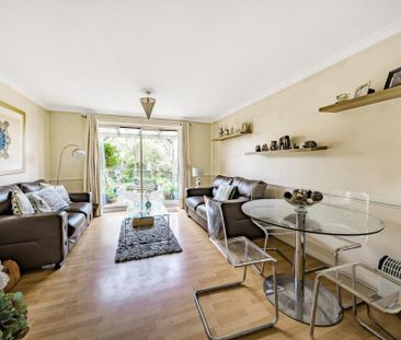 2 bedroom end of terrace house to rent - Photo 3