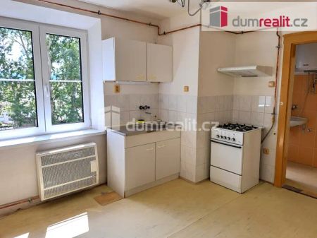 pronájem bytu 1+1 s garáží, Ústí nad Labem, Klíše, Za Válcovnou - Fotografie 3