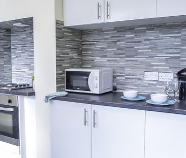 1 bedroom in a house share to rent - Photo 5