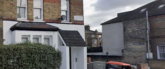 Finsbury Park Road, Hackney, London N4 - Photo 1