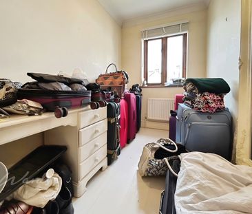 3 bedroom end of terrace house to rent - Photo 4