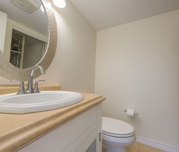 For Lease - 1270 Maple Crossing Boulevard Unit# 412, Burlington, On... - Photo 4