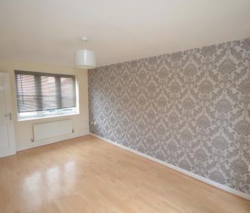 3 bedroom semi-detached house to rent - Photo 6