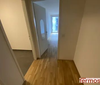 Moderne 3-Zimmer-Wohnung mit großzügigem Balkon im 10. Bezirk - Photo 3