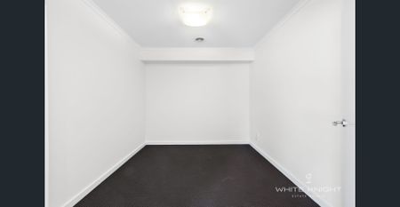 RECENTLY RENOVATED TOWNHOUSE FOR LEASE - Photo 4