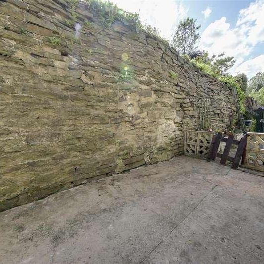 Brunswick Terrace, Stacksteads, Bacup, OL13 - Photo 1