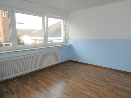 Gepflegte ca. 75 m² große 3-Zimmerwohnung mit Süd-West-Balkon und Tageslichtbad in Hagen- Kabel - Photo 2