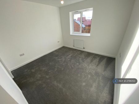 3 bedroom detached house to rent - Photo 3