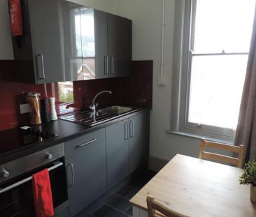 2 bedroom house to rent - Photo 3