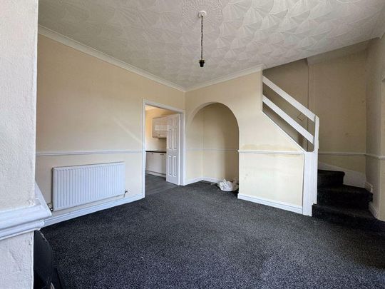 2 bedroom terraced house to rent - Photo 1