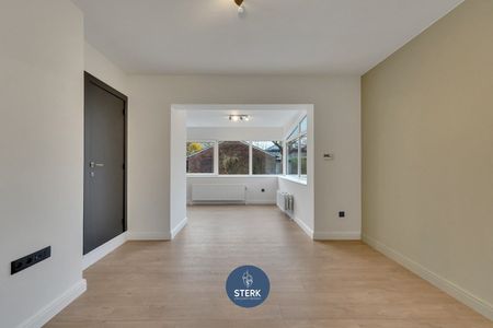 GELIJKVLOERS 1 SLPK-APPARTEMENT MET TUIN IN ZUTENDAAL ! - Photo 5