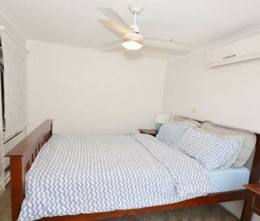 SPACIOUS CENTRAL DUPLEX - Photo 3