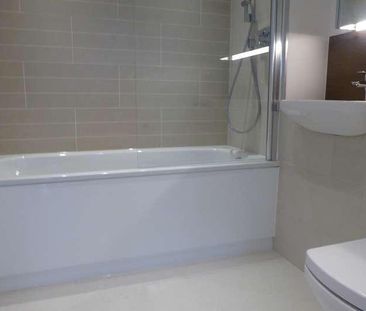 Hanover House, Kings Road, Reading, RG1 - Photo 1