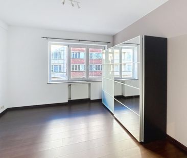 Appartement une chambre + balcon terrasse à Schaerbeek quartier Dia... - Photo 3