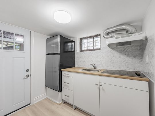 For Lease - 727 Rhodes Avenue Unit# Lower, Toronto, Ontario - Photo 1