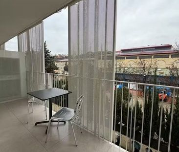 Travessera de Collblanc, L'Hospitalet de Llobregat, Catalonia 08904 - Photo 1