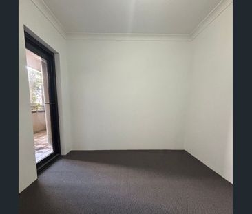 Fully Renovated 2-Bedroom Unit in Prime Blacktown Location! - Photo 5