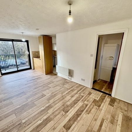 Castle Gardens, NG7, Property for rent - Photo 1
