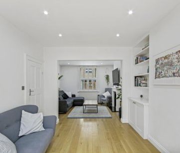 2 bedroom flat to rent - Photo 6