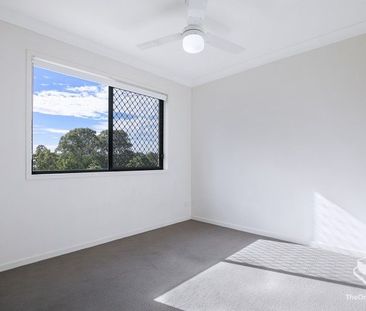 SOUGHT AFTER COMPLEX LIVING! - Photo 2