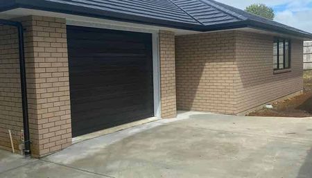Modern 3BR Townhouse in Tuakau - Photo 3