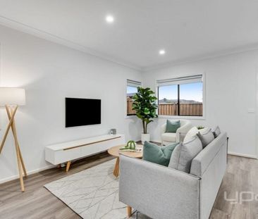 Brand New Street Facing Townhouse! - Photo 5