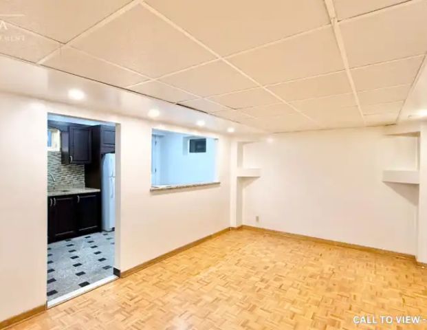 2-29 Jasmine Rd, North York, Ontario M9M 2P8 | 29 Jasmine Road, Toronto - Photo 1