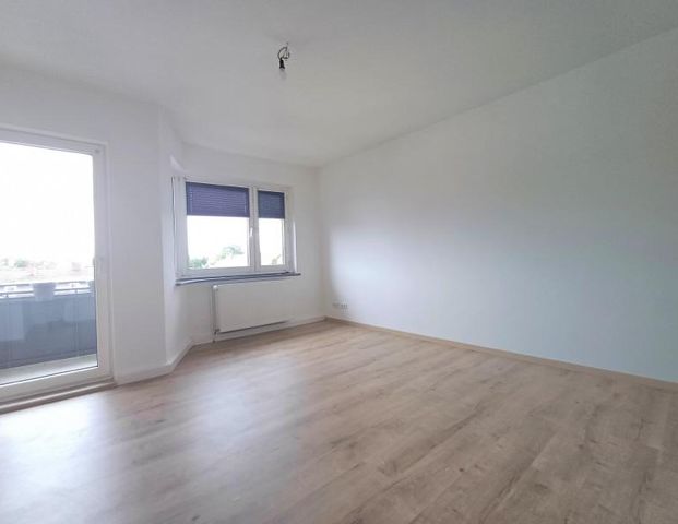 Single Wanted... - Photo 1