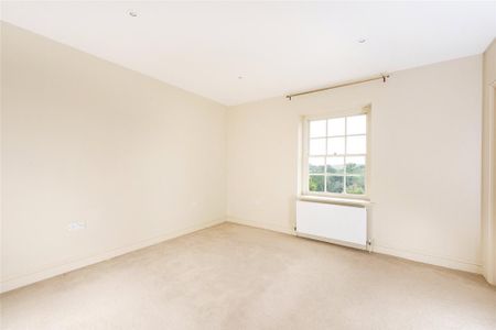 4 bedroom detached house to rent - Photo 4
