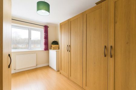 3 bedroom semi-detached house to rent - Photo 4