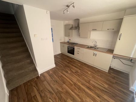 2 bedroom terraced house to rent - Photo 5