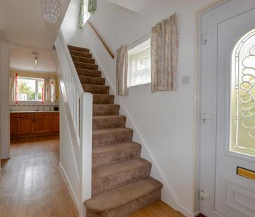 3 bedroom semi-detached house to rent - Photo 1
